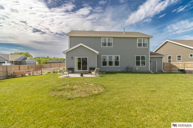 10348 White Pine Road, Lincoln, NE 68527