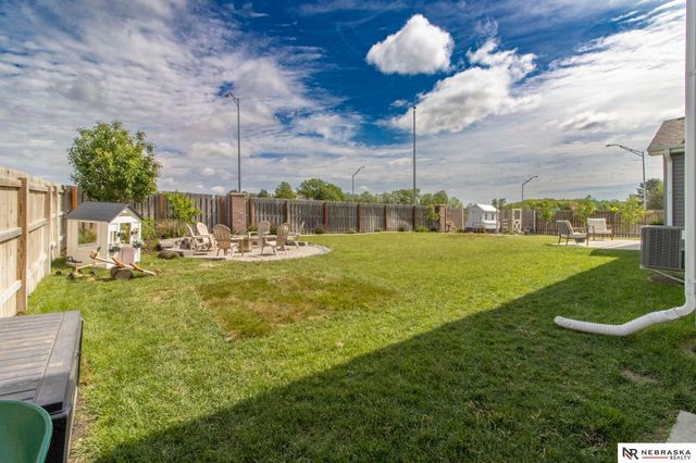 10348 White Pine Road, Lincoln, NE 68527
