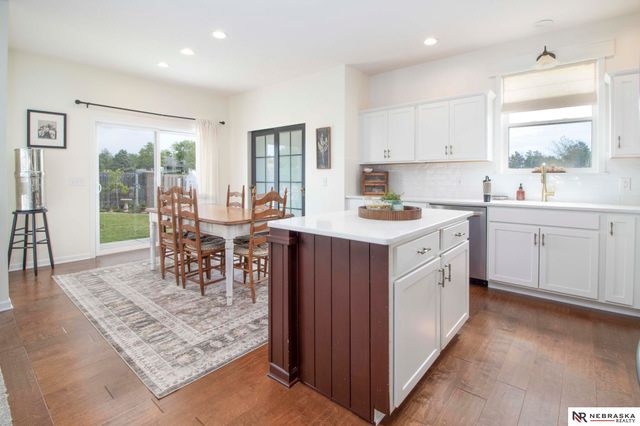 10348 White Pine Road, Lincoln, NE 68527
