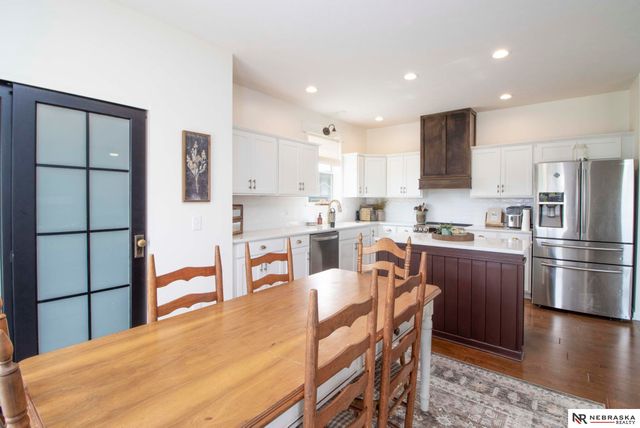 10348 White Pine Road, Lincoln, NE 68527