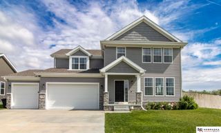 10348 White Pine Road, Lincoln, NE 68527