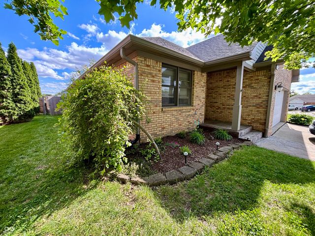 465 Polk Manor Drive, Greenwood, IN 46143