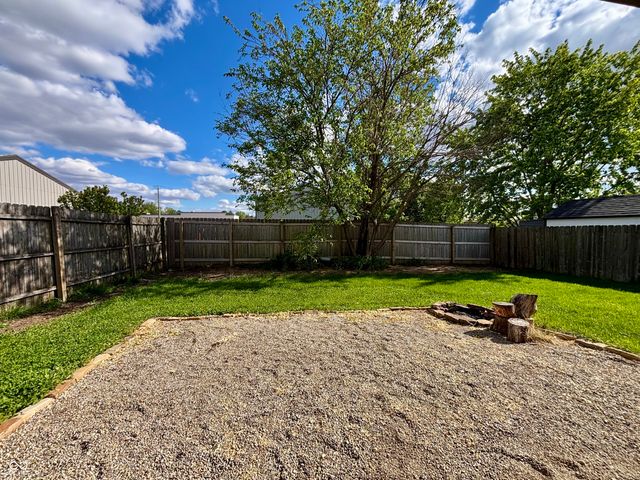 465 Polk Manor Drive, Greenwood, IN 46143