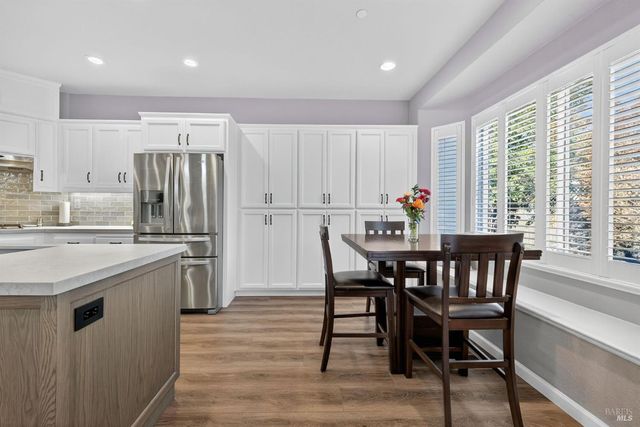 8050 Leno Dr, Windsor, CA 95492