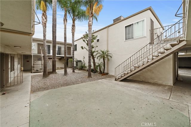 10720 Burin Avenue, Inglewood, CA 90304