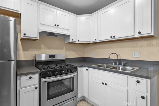 10720 Burin Avenue, Inglewood, CA 90304