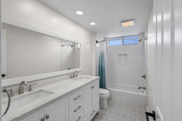 1721 Blossom Court, Thousand Oaks, CA 91320