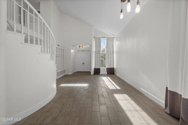 1721 Blossom Court, Thousand Oaks, CA 91320