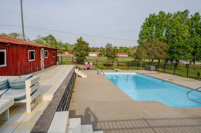 1199 Willis Branch Rd, Goodlettsville, TN 37072