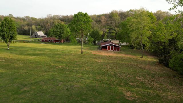 1199 Willis Branch Rd, Goodlettsville, TN 37072