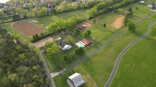 1199 Willis Branch Rd, Goodlettsville, TN 37072