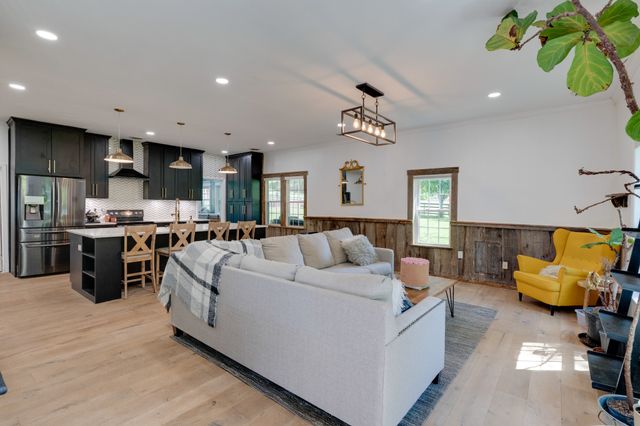 1199 Willis Branch Rd, Goodlettsville, TN 37072