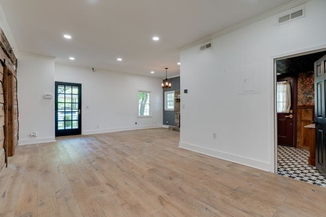 1199 Willis Branch Rd, Goodlettsville, TN 37072