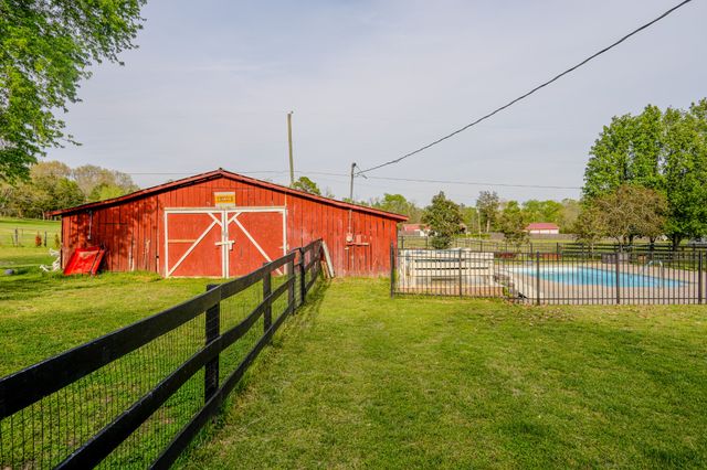1199 Willis Branch Rd, Goodlettsville, TN 37072