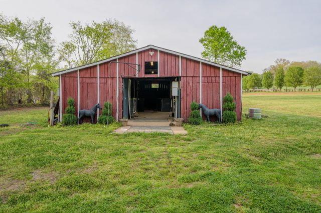 1199 Willis Branch Rd, Goodlettsville, TN 37072