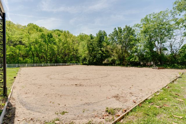 1199 Willis Branch Rd, Goodlettsville, TN 37072