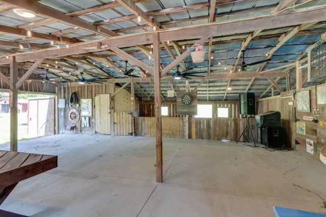 1199 Willis Branch Rd, Goodlettsville, TN 37072