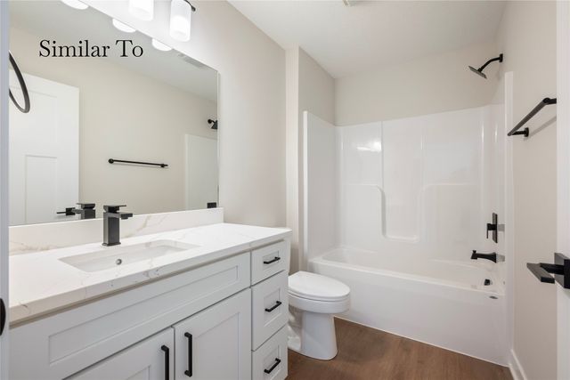 580 NW Georgetown Drive, Waukee, IA 50263