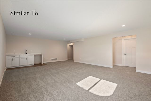 580 NW Georgetown Drive, Waukee, IA 50263