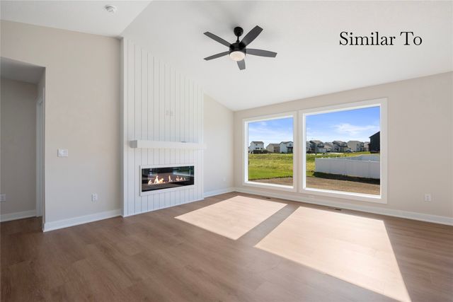 580 NW Georgetown Drive, Waukee, IA 50263