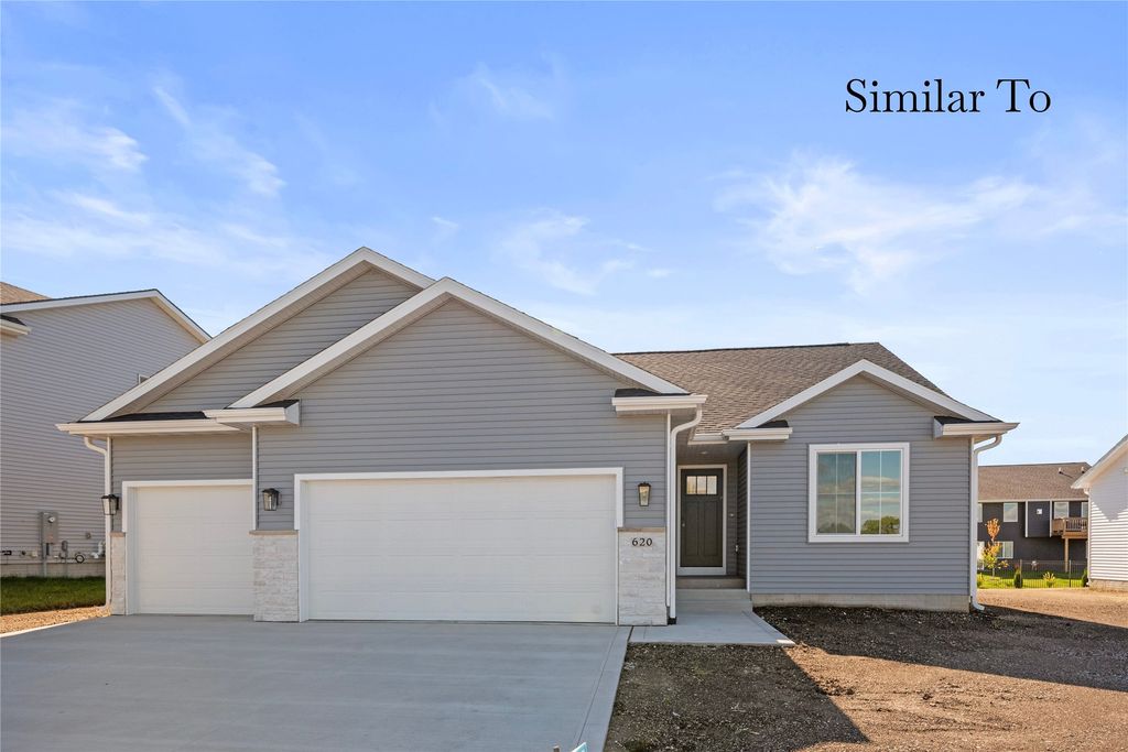 580 NW Georgetown Drive, Waukee, IA 50263