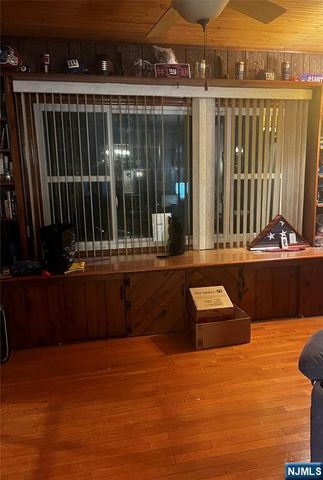 206 Amsterdam Avenue, Roselle, NJ 07203