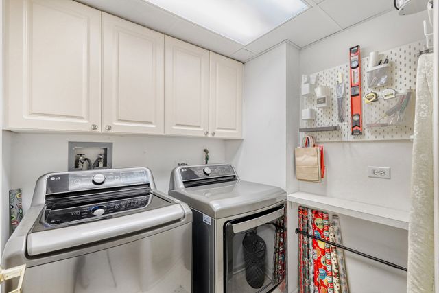 720 Creekside Drive 503, Mount Prospect, IL 60056