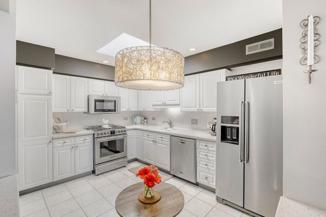 720 Creekside Drive 503, Mount Prospect, IL 60056