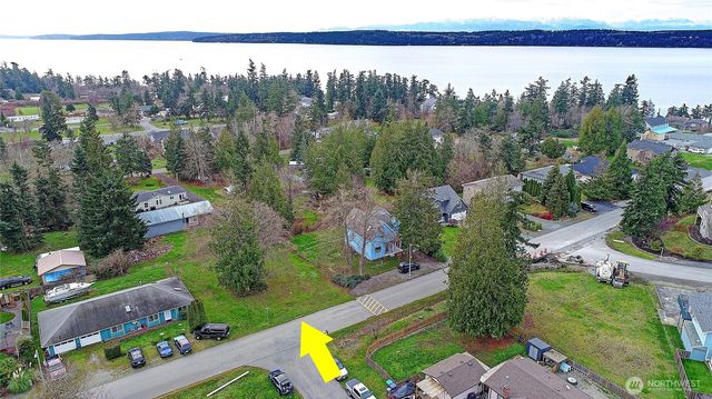 127 W Admirality Way, Camano Island, WA 98282