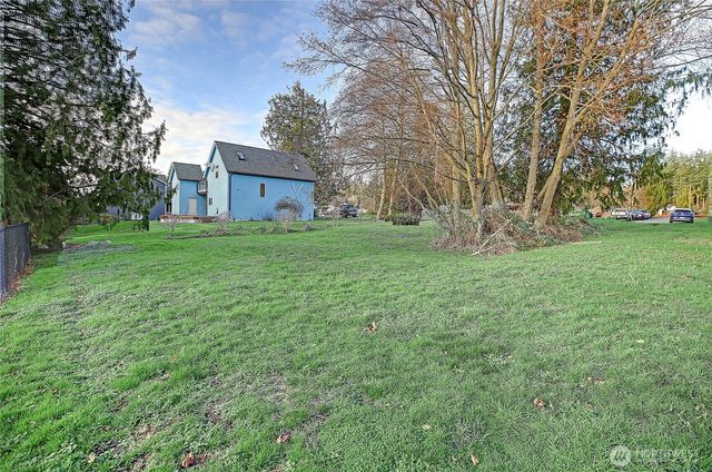 127 W Admirality Way, Camano Island, WA 98282