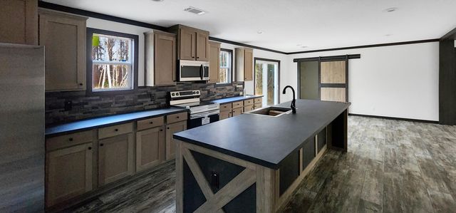 8590 Paxville Highway, Manning, SC 29102