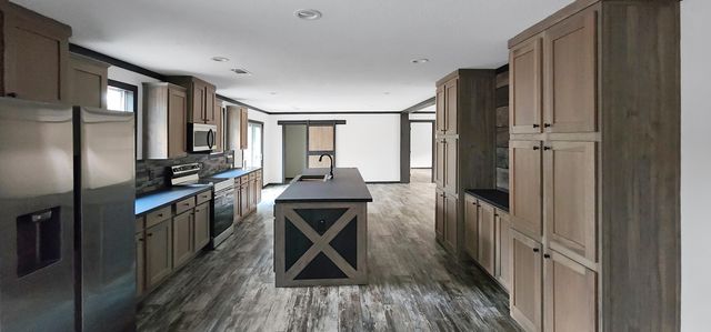 8590 Paxville Highway, Manning, SC 29102