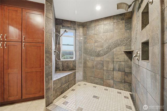 27420 SE 392nd Street, Enumclaw, WA 98022