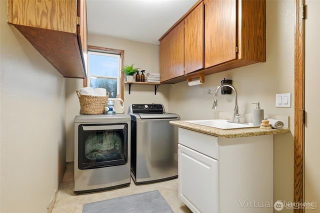 27420 SE 392nd Street, Enumclaw, WA 98022