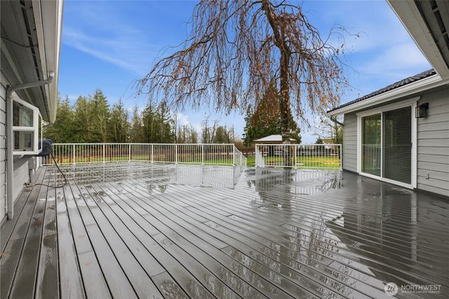 27420 SE 392nd Street, Enumclaw, WA 98022