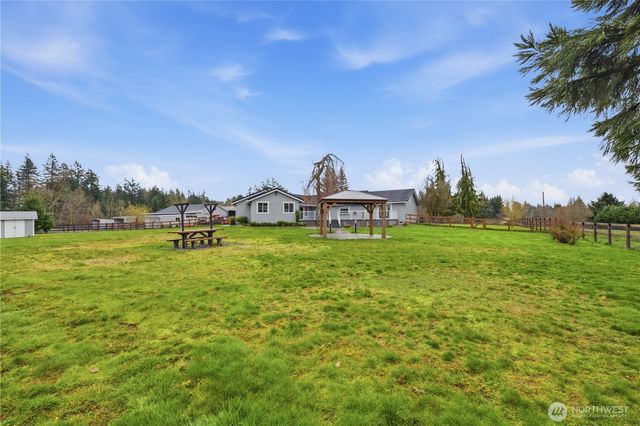 27420 SE 392nd Street, Enumclaw, WA 98022