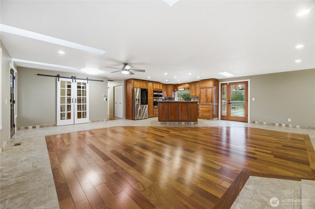 27420 SE 392nd Street, Enumclaw, WA 98022