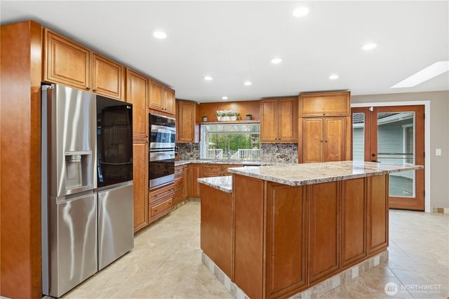 27420 SE 392nd Street, Enumclaw, WA 98022