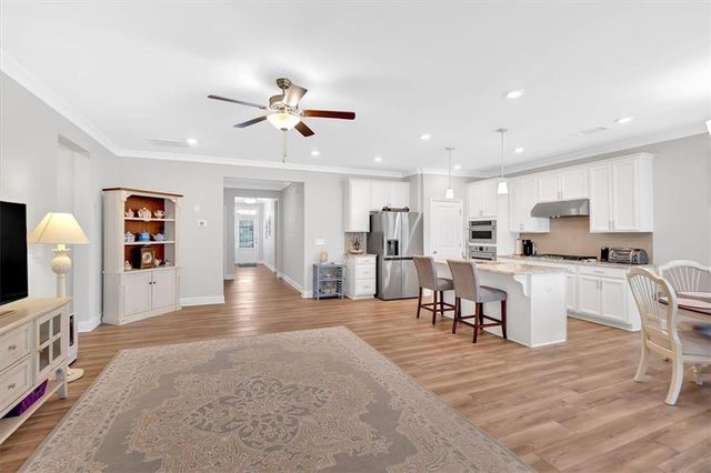 427 BLUFFS VIEW Lane, Canton, GA 30114