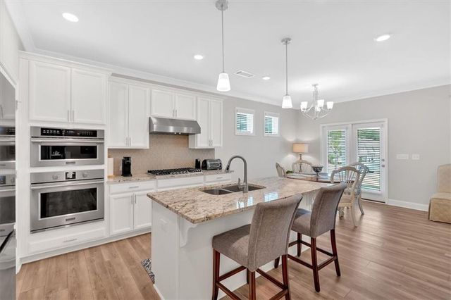 427 BLUFFS VIEW Lane, Canton, GA 30114