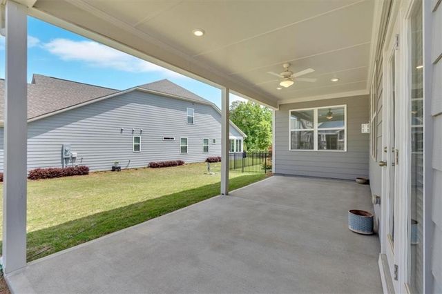 427 BLUFFS VIEW Lane, Canton, GA 30114