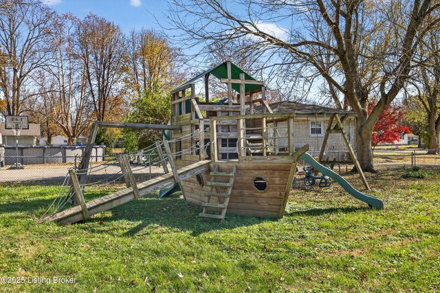 4915 Greenwood Rd, Louisville, KY 40258