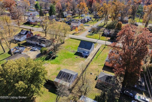 4915 Greenwood Rd, Louisville, KY 40258