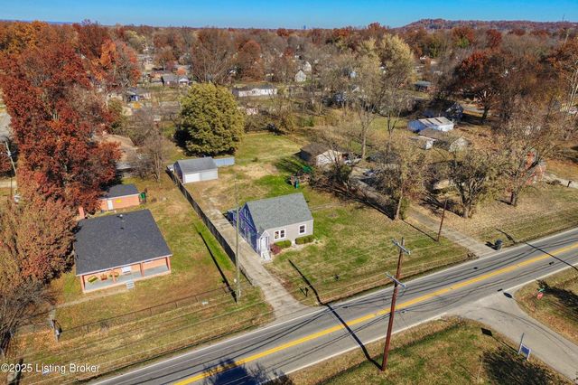 4915 Greenwood Rd, Louisville, KY 40258