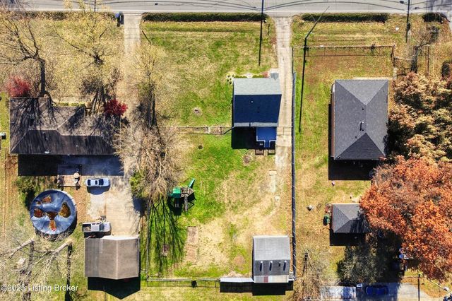 4915 Greenwood Rd, Louisville, KY 40258