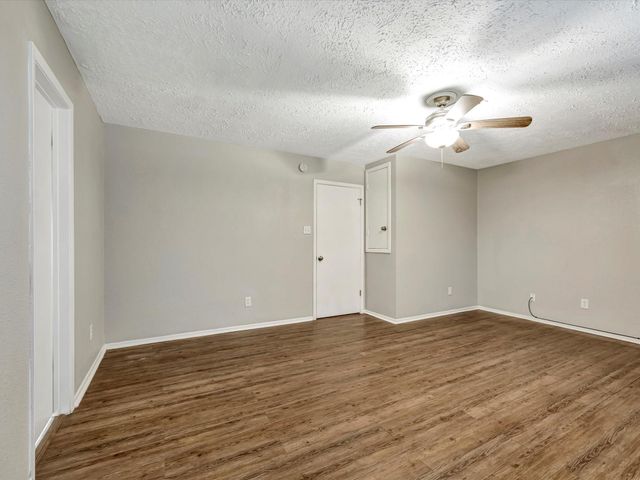 2312 Meade Court, League City, TX 77573