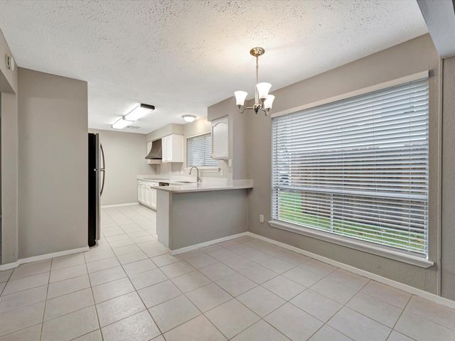 2312 Meade Court, League City, TX 77573