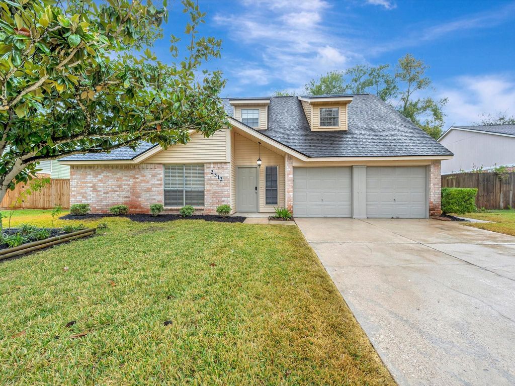 2312 Meade Court, League City, TX 77573