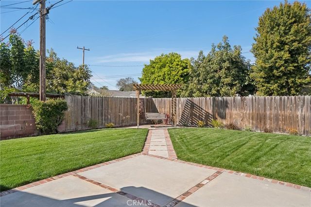 2523 Eckleson, Lakewood, CA 90712