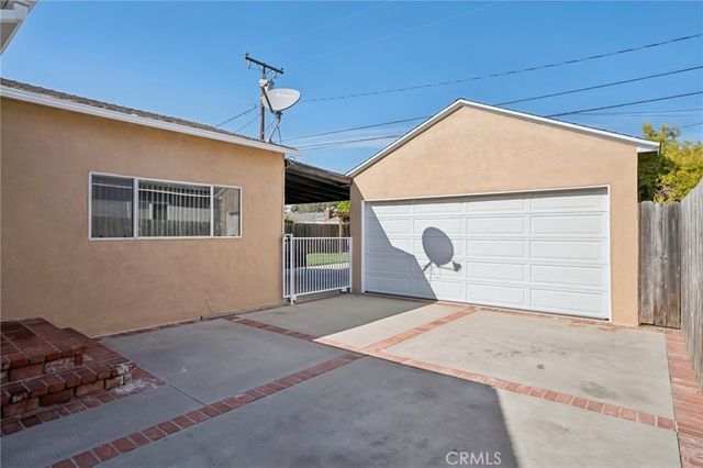 2523 Eckleson, Lakewood, CA 90712